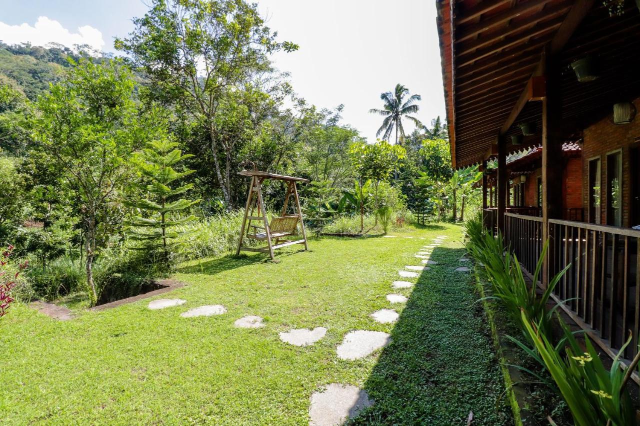 Hotel Balkondes Kenalan Magelang Exterior foto