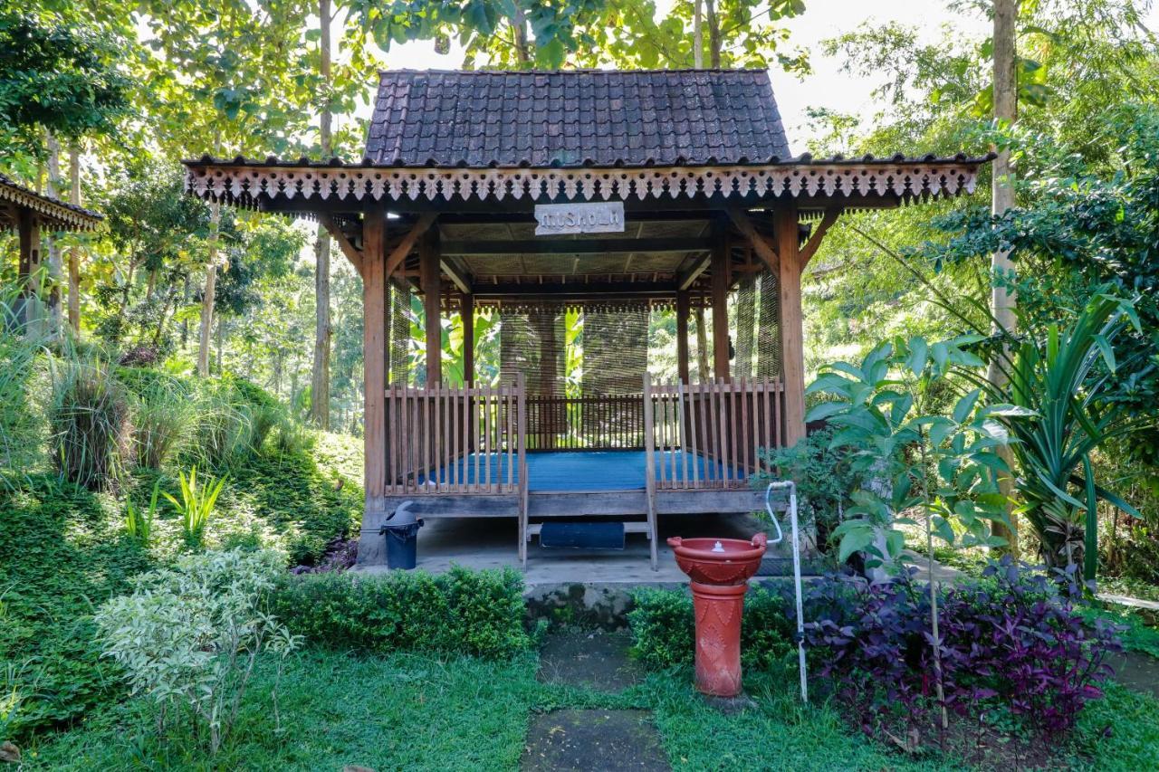 Hotel Balkondes Kenalan Magelang Exterior foto